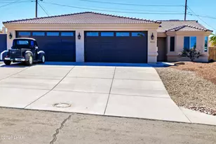 3024 Indian Head Dr, Lake Havasu City, AZ 86406 - Photo 1
