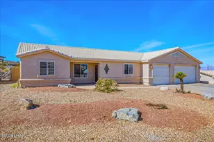 827 Canyon Dr, Lake Havasu City, AZ 86404 - Photo 2