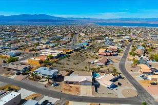 827 Canyon Dr, Lake Havasu City, AZ 86404 - Photo 36