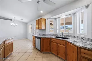 827 Canyon Dr, Lake Havasu City, AZ 86404 - Photo 12