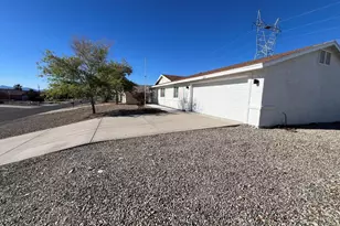 1316 Mohican Dr, Lake Havasu City, AZ 86406 - Photo 2