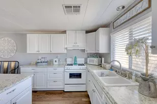 601 Beachcomber Blvd, Lake Havasu City, AZ 86403 - Photo 6