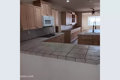 2710 Jericho Dr, Lake Havasu City, AZ 86406 - Photo 2