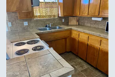 3030 Winterhaven Dr #102, Lake Havasu City, AZ 86404 - Photo 8