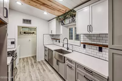 3585 Offshore Ct, Lake Havasu City, AZ 86406 - Photo 10