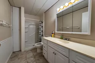 405 N Moonlight Dr, Parker, AZ 85344 - Photo 16