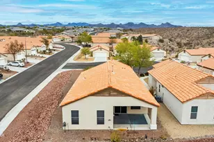 2436 Topanga Dr, Bullhead City, AZ 86442 - Photo 6