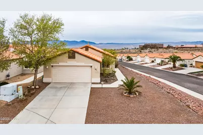 2436 Topanga Dr, Bullhead City, AZ 86442 - Photo 2