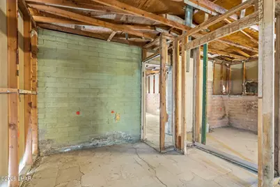 2410 Decker Dr, Bullhead City, AZ 86429 - Photo 16