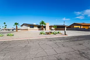 181 E Aspen Dr, Lake Havasu City, AZ 86403 - Photo 4