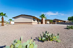 181 E Aspen Dr, Lake Havasu City, AZ 86403 - Photo 4
