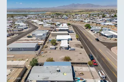 3045 Lake Dr, Lake Havasu City, AZ 86404 - Photo 10