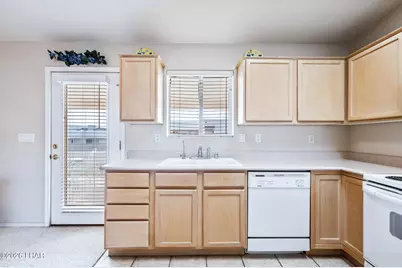 2891 Cumberland Dr, Lake Havasu City, AZ 86406 - Photo 8