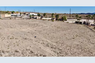 2001 Martinique Dr, Lake Havasu City, AZ 86406 - Photo 10