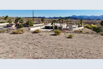 2001 Martinique Dr, Lake Havasu City, AZ 86406 - Photo 14
