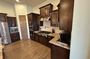 614 Grand Island Dr, Lake Havasu City, AZ 86403 - Photo 8