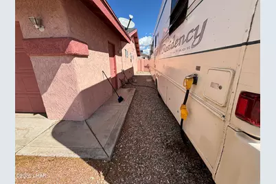 1829 Beavertail Dr, Lake Havasu City, AZ 86403 - Photo 2