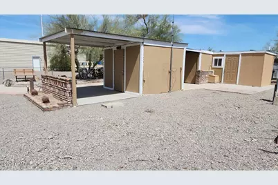 565 S Adobe Ln, Quartzsite, AZ 85346 - Photo 10
