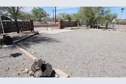 565 S Adobe Ln, Quartzsite, AZ 85346 - Photo 6