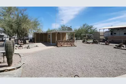 565 S Adobe Ln, Quartzsite, AZ 85346 - Photo 2