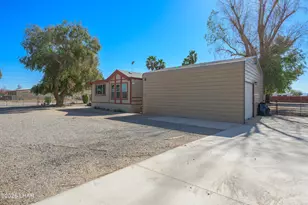 8893 S Calle Del Media, Mohave Valley, AZ 86440 - Photo 96