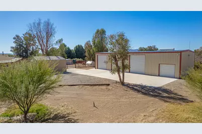 8893 S Calle Del Media, Mohave Valley, AZ 86440 - Photo 16
