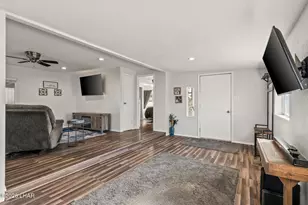 7885 S Cardinal Dr, Mohave Valley, AZ 86440 - Photo 8