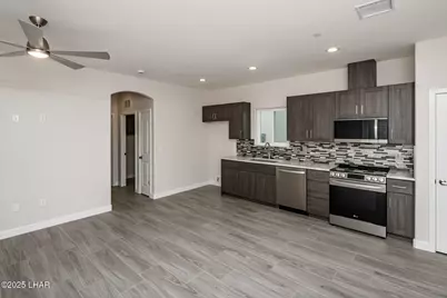 2080 Swanson Ave #Unit E, Lake Havasu City, AZ 86403 - Photo 2