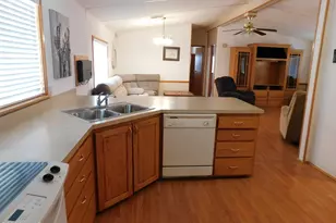 380 N Emelia Ave, Quartzsite, AZ 85346 - Photo 14