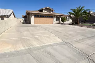 3185 Newport Dr, Lake Havasu City, AZ 86406 - Photo 2