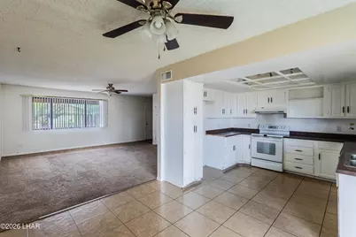 2110 Magnolia Dr, Lake Havasu City, AZ 86403 - Photo 10