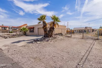 2110 Magnolia Dr, Lake Havasu City, AZ 86403 - Photo 2