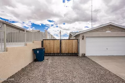 3708 Beachview Dr, Lake Havasu City, AZ 86406 - Photo 4
