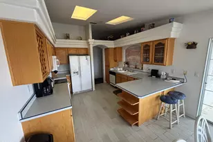 1210 Palmas Dr, Lake Havasu City, AZ 86404 - Photo 8