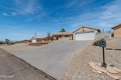 2545 Hacienda Dr, Lake Havasu City, AZ 86403 - Photo 2
