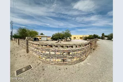 1435 N Moon Mountain Ave, Quartzsite, AZ 85346 - Photo 2