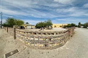 1435 N Moon Mountain Ave, Quartzsite, AZ 85346 - Photo 2