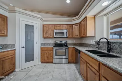 1011 Rolling Hills Dr, Lake Havasu City, AZ 86406 - Photo 16