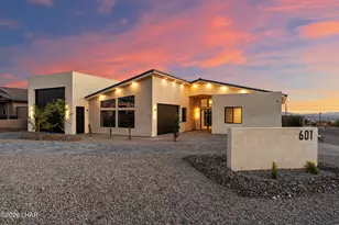 601 Aquamarine Dr, Lake Havasu City, AZ 86406 - Photo 1