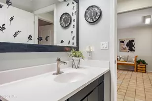 2555 Tradewind Dr, Lake Havasu City, AZ 86403 - Photo 38