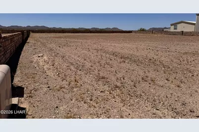 65296 Bonanza Ln, Salome, AZ 85348 - Photo 2