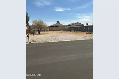 800 Roadrunner Dr, Bullhead City, AZ 86442 - Photo 2
