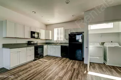 2061 Magnolia Dr #A102, Lake Havasu City, AZ 86403 - Photo 8