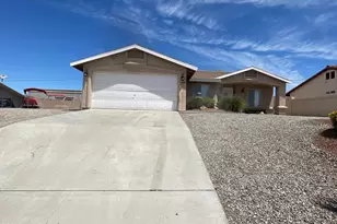 4049 Trotwood Dr, Lake Havasu City, AZ 86406 - Photo 1