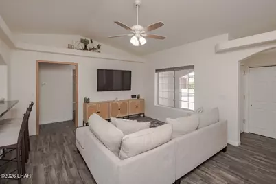 2174 Smoketree Ave N, Lake Havasu City, AZ 86403 - Photo 4