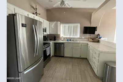 388 Coral Dr, Lake Havasu City, AZ 86403 - Photo 4