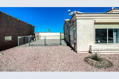 1939 Spruce Dr, Lake Havasu City, AZ 86406 - Photo 8