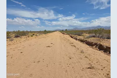 Parcel2328 S Tom Mix Rd, Yucca, AZ 86438 - Photo 16