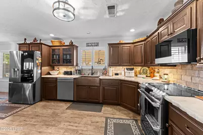 660 N Wayside Dr, Lake Havasu City, AZ 86403 - Photo 2