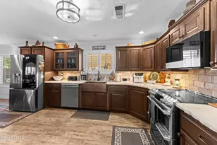660 N Wayside Dr, Lake Havasu City, AZ 86403 - Photo 2